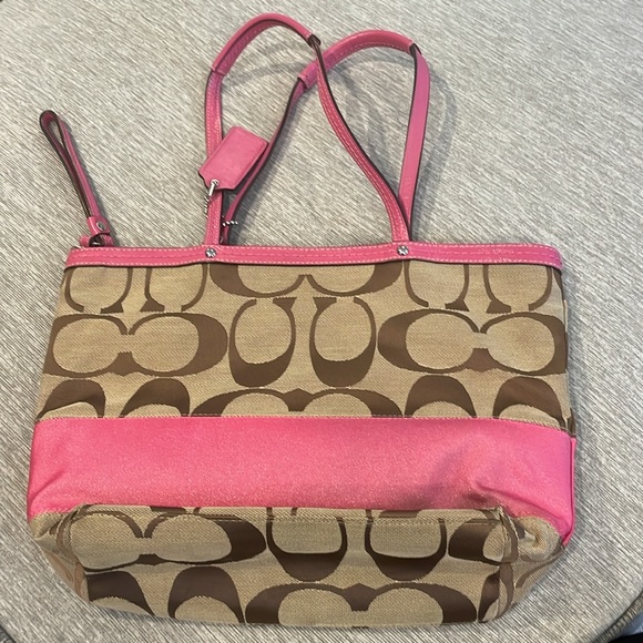 Pink and brown coach bag - Picture 2 of 6